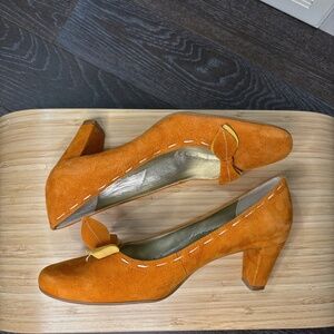 Daniel Hechter vintage orange suede heels